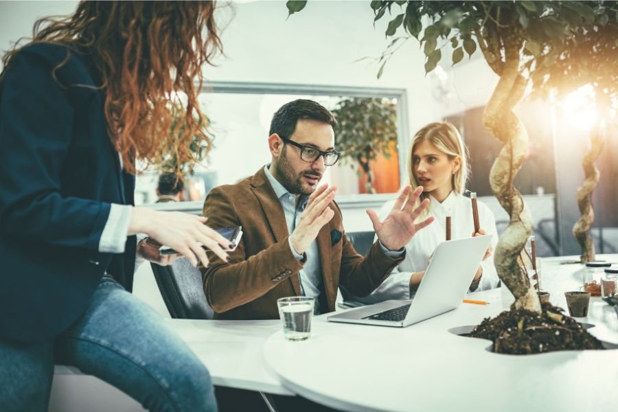 5 Signs Your Growing Business Has Outgrown Its HR Setup